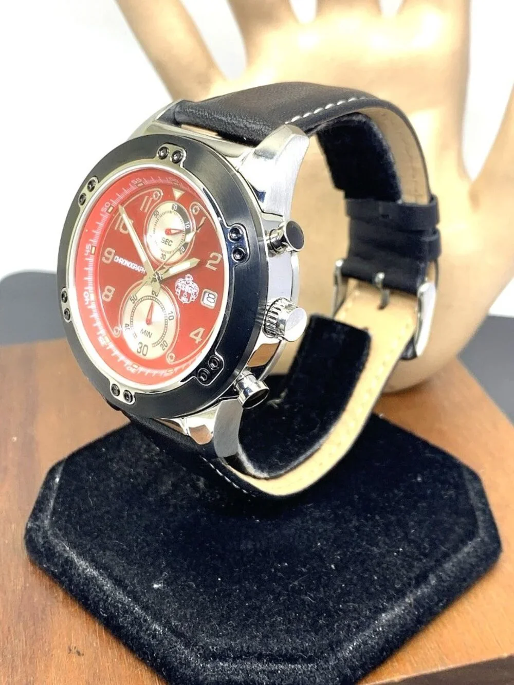 SUG 1883 Men's Watch Quartz Chronograph Red Dial Date Black Rubber Band 45mm